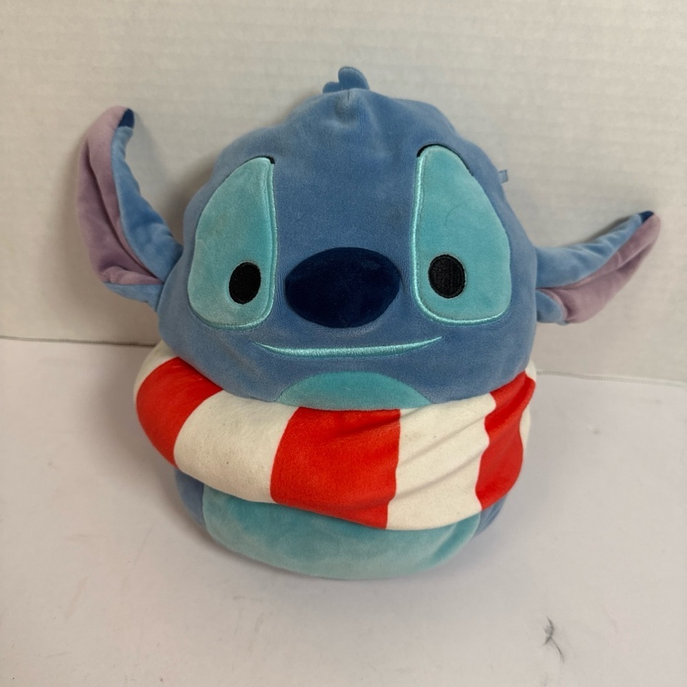 Squishmallow Kellytoy Plush Disney Lilo & Stitch Lifesaver Ring Stitch 8"